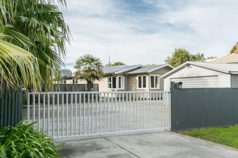 Photo of property in 9 Albert Street, Clive, 4102