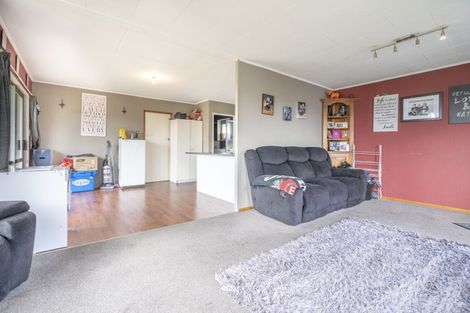 Photo of property in 35 Dunbeath Crescent, Kew, Invercargill, 9812