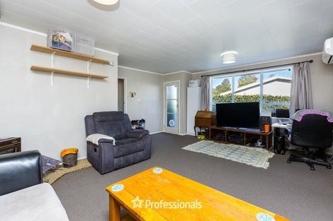 Photo of property in 2/6 Indiana Grove, Totara Park, Upper Hutt, 5018