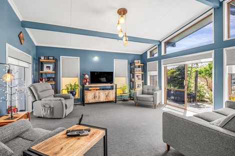 Photo of property in 122 Tremaine Avenue, Westbrook, Palmerston North, 4412