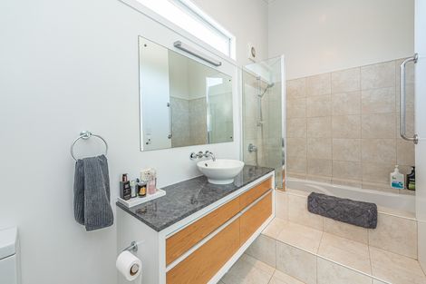 Photo of property in 16 Turere Place, Otamatea, Whanganui, 4501