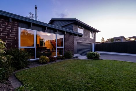 Photo of property in 9a Seneca Place, Burwood, Christchurch, 8083