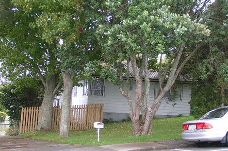 Photo of property in 5 Gallony Avenue, Massey, Auckland, 0614