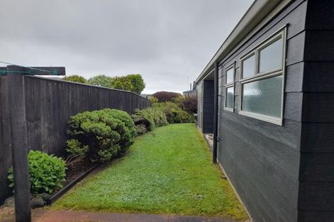 Photo of property in 2/64 Logan Avenue, Wharewaka, Taupo, 3330