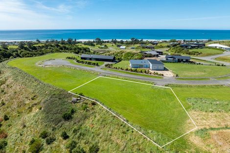 Photo of property in 42 Tama Road, Riversdale Beach, Masterton, 5872