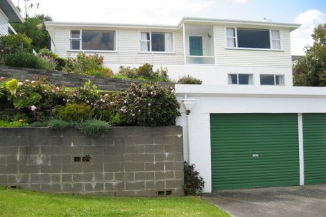 Photo of property in 22 Seatoun Heights Road, Seatoun, Wellington, 6022