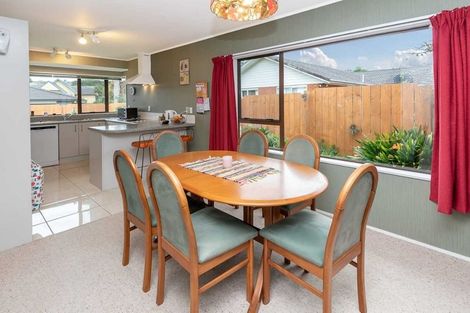 Photo of property in 1/15 Solana Court, Botany Downs, Auckland, 2010