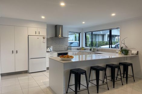 Photo of property in 33 Amsharlo Drive, Kerikeri, 0230