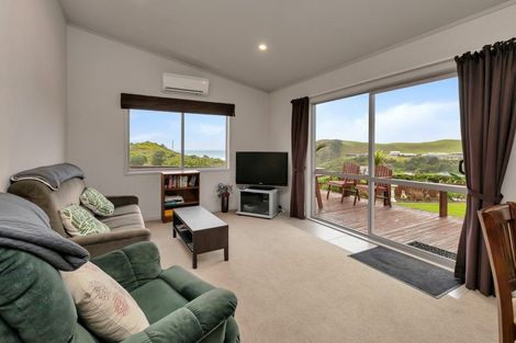 Photo of property in 16 Kelly Street, Baylys Beach, Dargaville, 0377