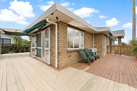 Photo of property in 18 Vintage Drive, Henderson, Auckland, 0612