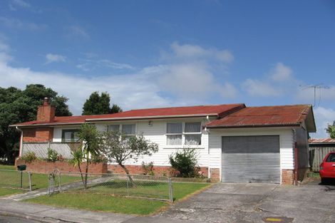 Photo of property in 1 Aronui Terrace, Kelston, Auckland, 0602