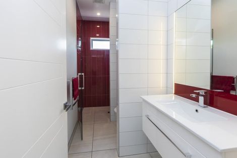 Photo of property in 2 Matisse Place, Burnside, Christchurch, 8053