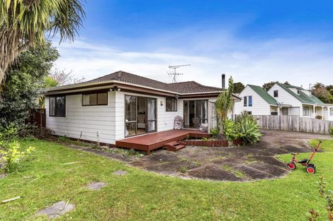Photo of property in 43 Bellfield Road, Opaheke, Papakura, 2113