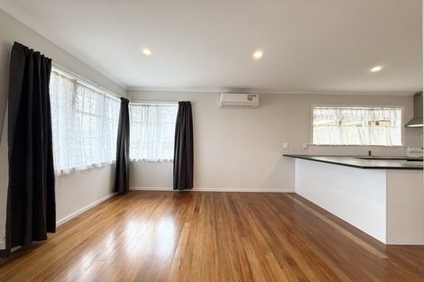 Photo of property in 25 Kereru Street, Henderson, Auckland, 0612