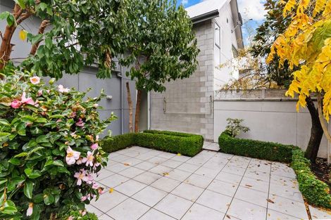 Photo of property in 4/1010 Colombo Street, St Albans, Christchurch, 8014