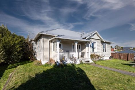 Photo of property in 1 Clifton Terrace, West End, Timaru, 7910