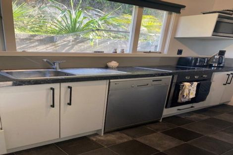 Photo of property in 11 Guys Hill Road, Hospital Hill, Napier, 4110