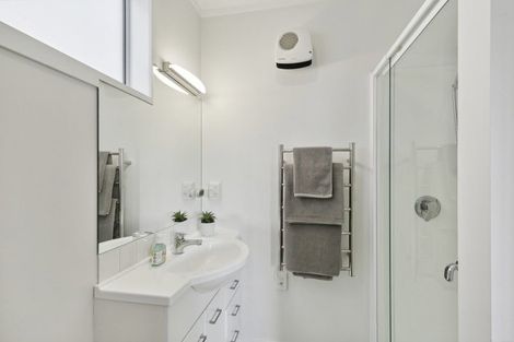 Photo of property in 3 Kilsyth Street, Karori, Wellington, 6012