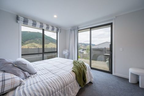 Photo of property in 25 Huntaway Close, Stoke, Nelson, 7011