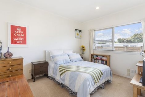 Photo of property in 1/137 Shakespeare Road, Milford, Auckland, 0620