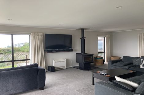 Photo of property in 42 Gurkha Crescent, Khandallah, Wellington, 6035