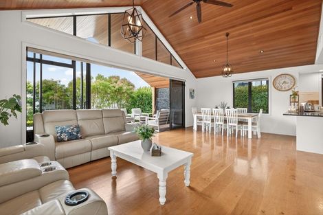 Photo of property in 100 Condor Drive, Pyes Pa, Tauranga, 3112