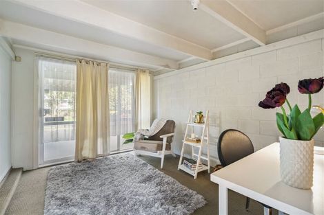 Photo of property in 2/32 Opaheke Road, Papakura, 2110