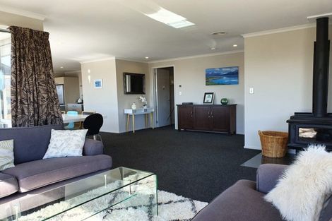 Photo of property in 19 Mistake Drive, Lake Tekapo, 7999