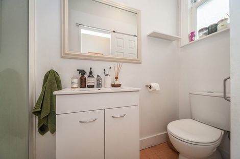 Photo of property in 1/126 The Parade, Island Bay, Wellington, 6023