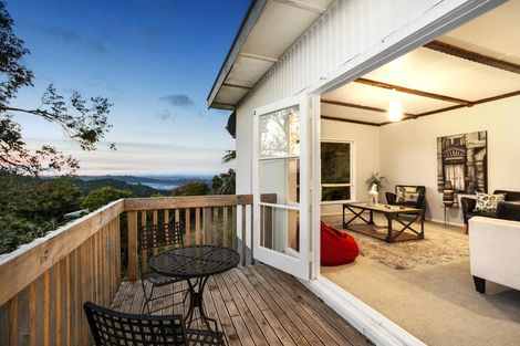 Photo of property in 305 Forest Hill Road, Waiatarua, Auckland, 0612