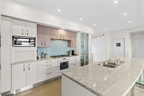 Photo of property in 10 Rangimaarie Crescent, Snells Beach, 0920