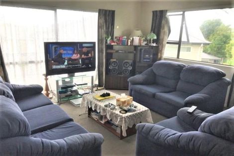 Photo of property in 1/15 Hamlin Road, Mount Wellington, Auckland, 1060