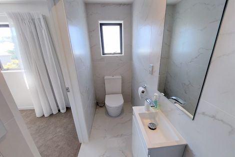 Photo of property in 7 Lilac Lane, Oteha, Auckland, 0632