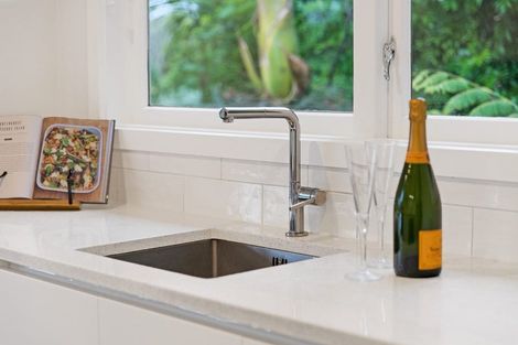 Photo of property in 79 Duncansby Road, Stanmore Bay, Whangaparaoa, 0932