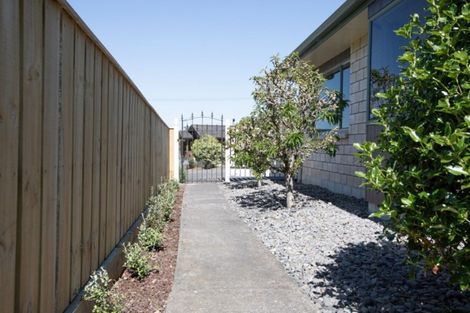 Photo of property in 36 Domain Road, Waipawa, 4210