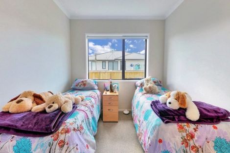 Photo of property in 5 Awataha Crescent, Pyes Pa, Tauranga, 3110