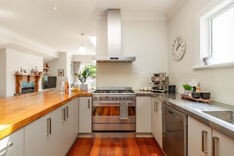 Photo of property in 40 Mckinley Crescent, Brooklyn, Wellington, 6021