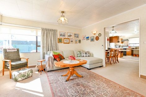 Photo of property in 2/14 Palmer Place, Parkvale, Hastings, 4122