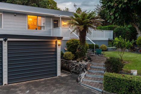 Photo of property in 42 Resolution Road, Welcome Bay, Tauranga, 3112