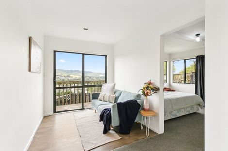 Photo of property in 13 Chastudon Place, Tawa, Wellington, 5028