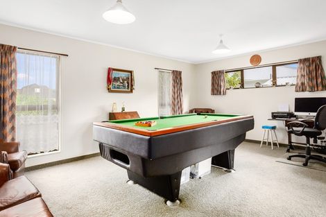 Photo of property in 8 Observatory Close, Whitby, Porirua, 5024