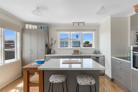 Photo of property in 6 Totara Street, Edgecumbe, 3120