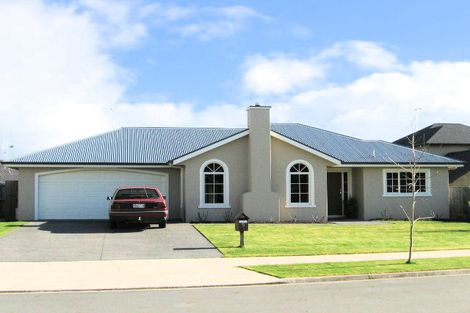 Photo of property in 5 Stratford Place, Huntington, Hamilton, 3210