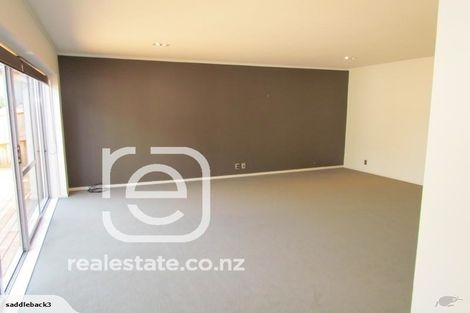 Photo of property in 62 Rising Parade, Fairview Heights, Auckland, 0632