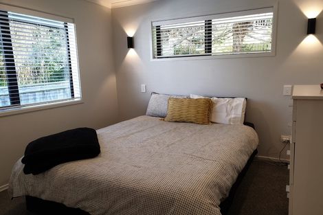 Photo of property in 38 Mooring Close, Whitby, Porirua, 5024