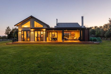 Photo of property in 67 Lomond Grove, Acacia Bay, Taupo, 3385