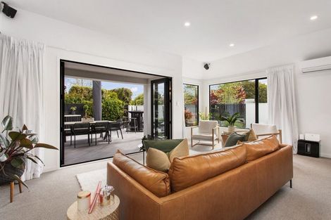 Photo of property in 9a Hamilton Avenue, Ilam, Christchurch, 8041