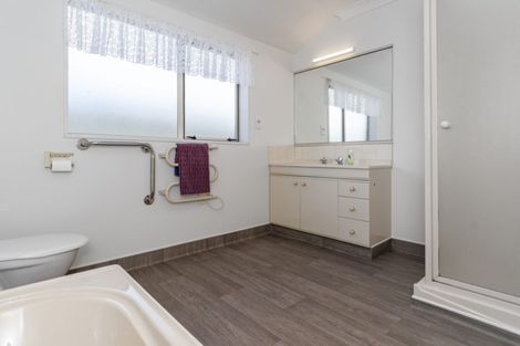 Photo of property in 104c Edgecumbe Road, Tauranga South, Tauranga, 3112