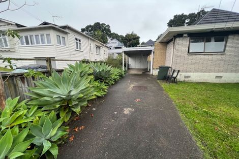 Photo of property in 1/11 Keystone Avenue, Mount Roskill, Auckland, 1041