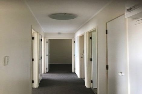 Photo of property in 2/10 Waratah Street, Birkenhead, Auckland, 0626